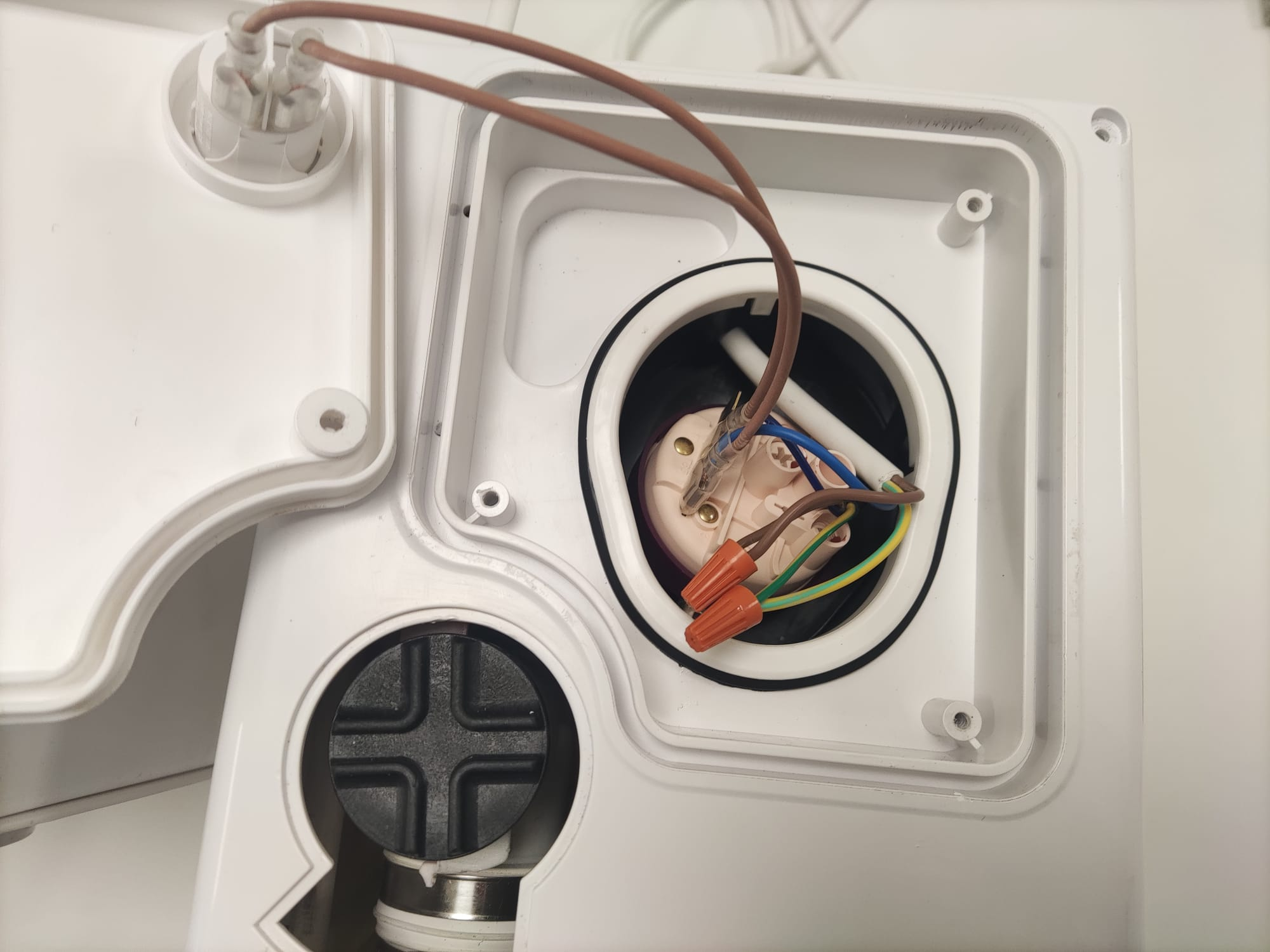 Trituratore UniSanisplit per WC, Lavabo, Bidet e Doccia, ( Sostituisce Sanisplit 1, Sanisplit 2 , Sanisplit 3 ) DI.BI.TEC